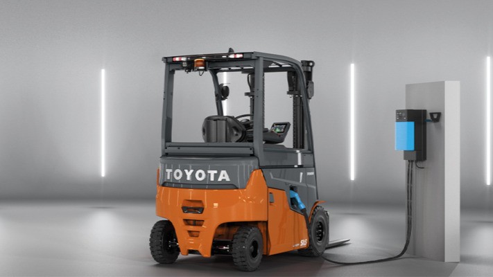 Električni čeoni viličar Toyota Traigo 80: nova razina produktivnosti i udobnosti upravljanja